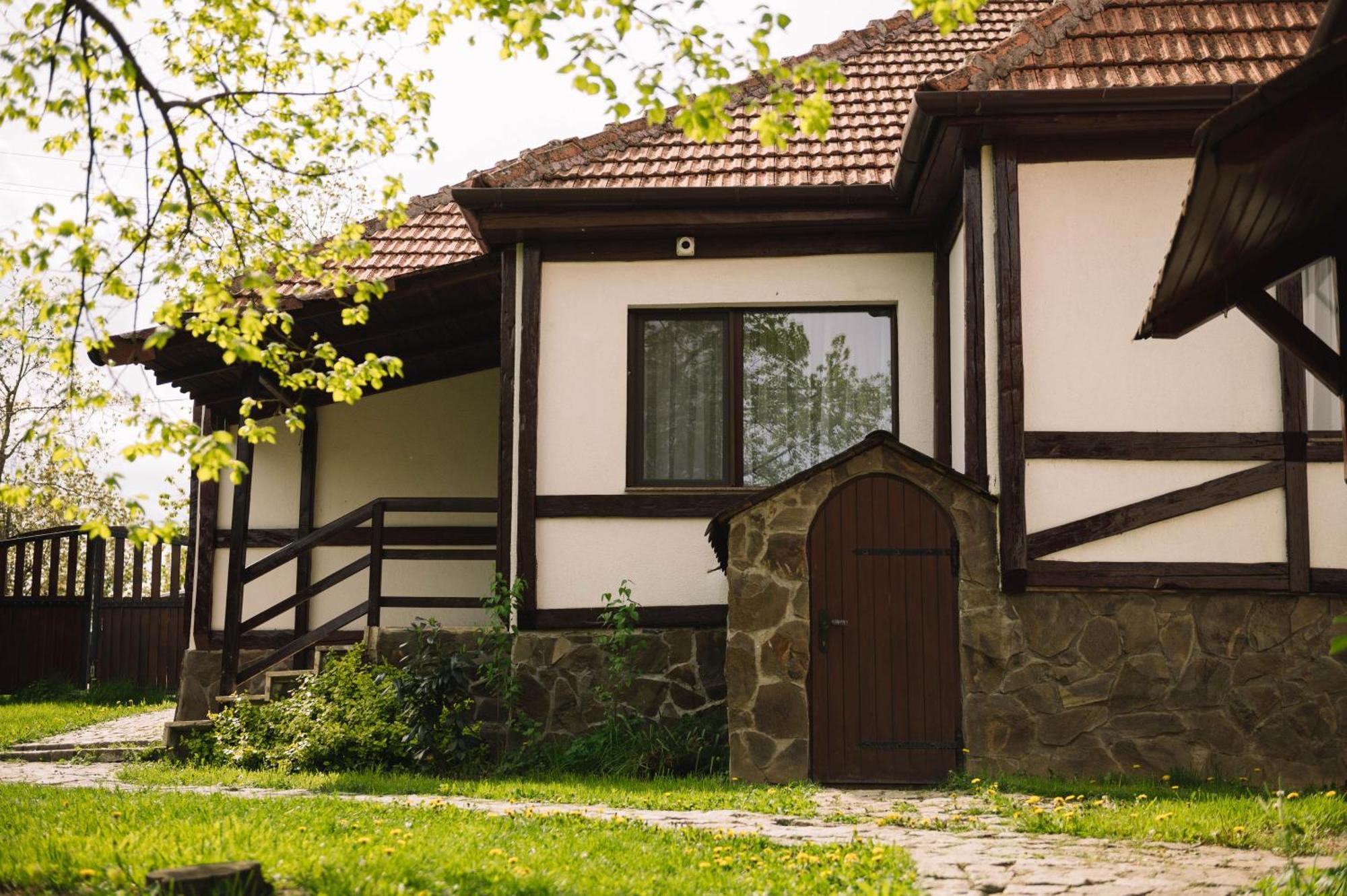 Вілла Casa Vatra Sinteului - Cu Sala De Evenimente De Capacitate Mare - Se Inchiriaza Integral Socet Екстер'єр фото